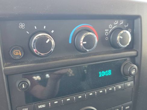 Used 2024 GMC Savana 2500 w/ Driver Convenience Package RWD image 17