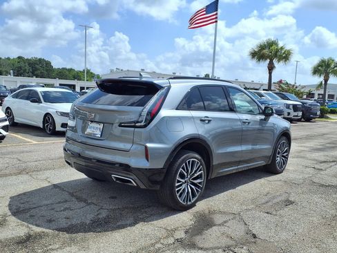 Used 2024 Cadillac XT4 Sport FWD image 2