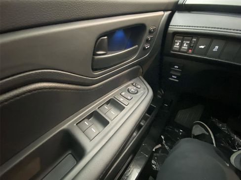 New 2025 Honda Odyssey EX-L image 15