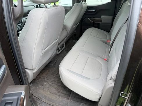 Used 2019 GMC Sierra 1500 SLE w/ SLE Value Package AWD/4WD image 18