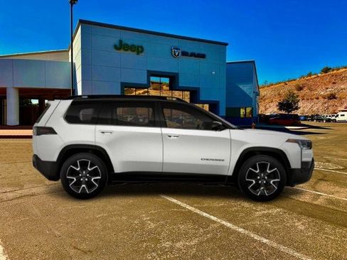 New 2026 Jeep Cherokee Overland w/ Trailer Tow Group image 2
