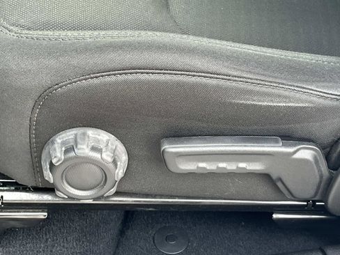 Used 2022 Jeep Wrangler Unlimited Sport image 16