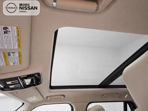 Used 2017 Land Rover Range Rover Supercharged AWD/4WD image 10