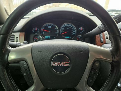 Used 2014 GMC Sierra 2500 SLT w/ Suspension Package, Off-Road image 26