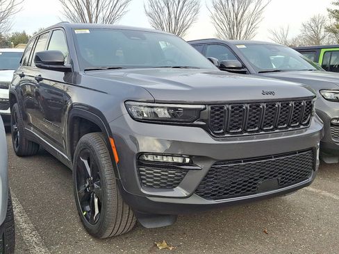New 2025 Jeep Grand Cherokee Limited image 3