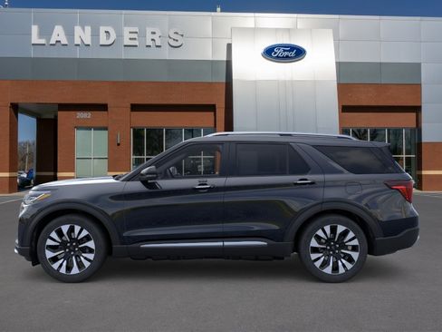 New 2026 Ford Explorer Platinum AWD/4WD image 3