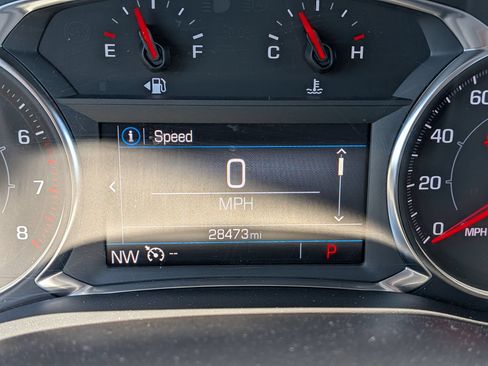 Certified 2023 GMC Acadia SLE w/ Driver Convenience Package FWD image 11