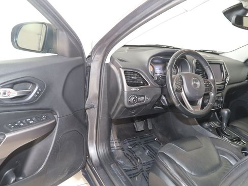 Used 2019 Jeep Cherokee Limited w/ Trailer Tow Group AWD/4WD image 46