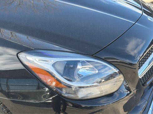 Used 2020 Mercedes-Benz SLC 300 w/ Premium Package image 29