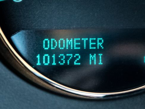 Used 2011 Chevrolet Avalanche LT w/ Regional Value Package AWD/4WD image 22