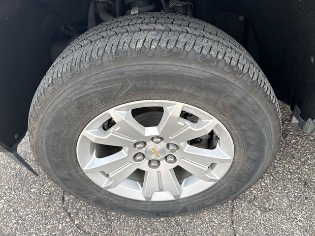 Used 2022 Chevrolet Colorado LT AWD/4WD image 17