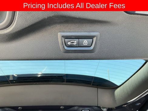 Used 2021 BMW X7 xDrive40i w/ M Sport Package AWD/4WD image 19
