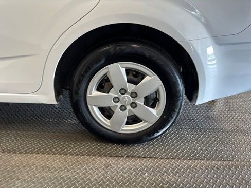 Used 2013 Chevrolet Sonic LS image 33