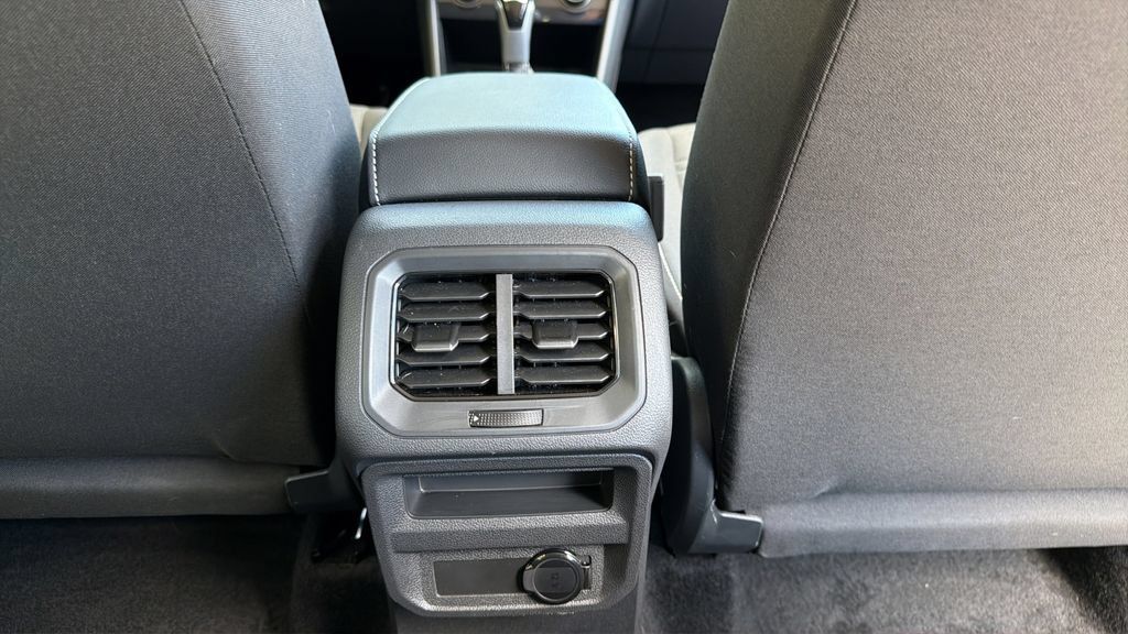 Used 2024 Volkswagen Tiguan S AWD/4WD image 40