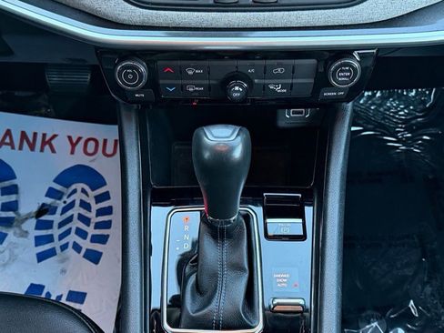 Used 2022 Jeep Compass Latitude image 15