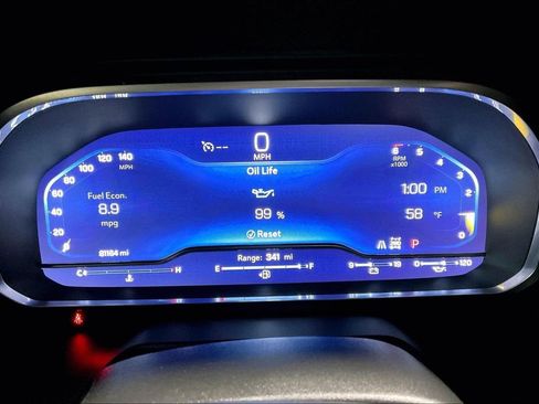 Used 2023 Chevrolet Suburban Premier image 19