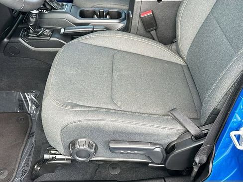 Used 2024 Jeep Wrangler Sport S image 18