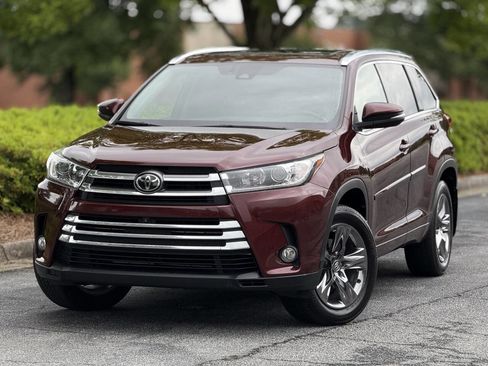 Used 2017 Toyota Highlander Limited Platinum image 1