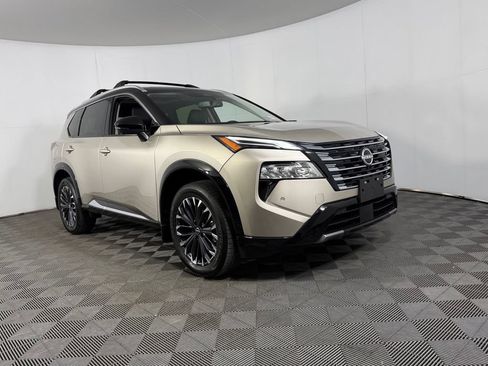Used 2026 Nissan Rogue Platinum w/ Platinum Premium Package AWD/4WD image 5