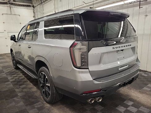 Used 2025 Chevrolet Suburban RST w/ Comfort Package image 2