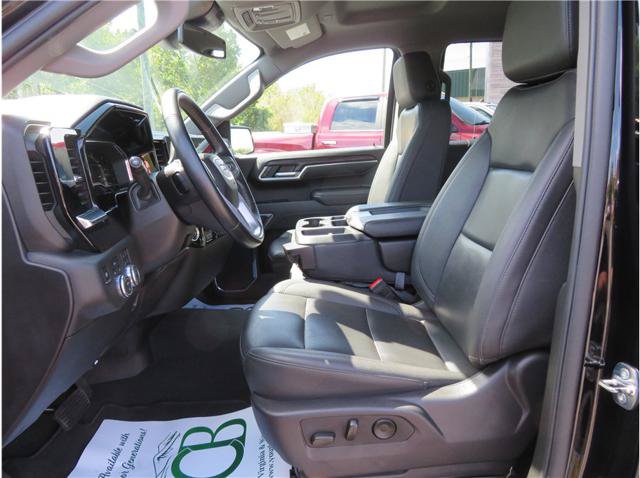 Used 2025 GMC Sierra 1500 SLT AWD/4WD image 4