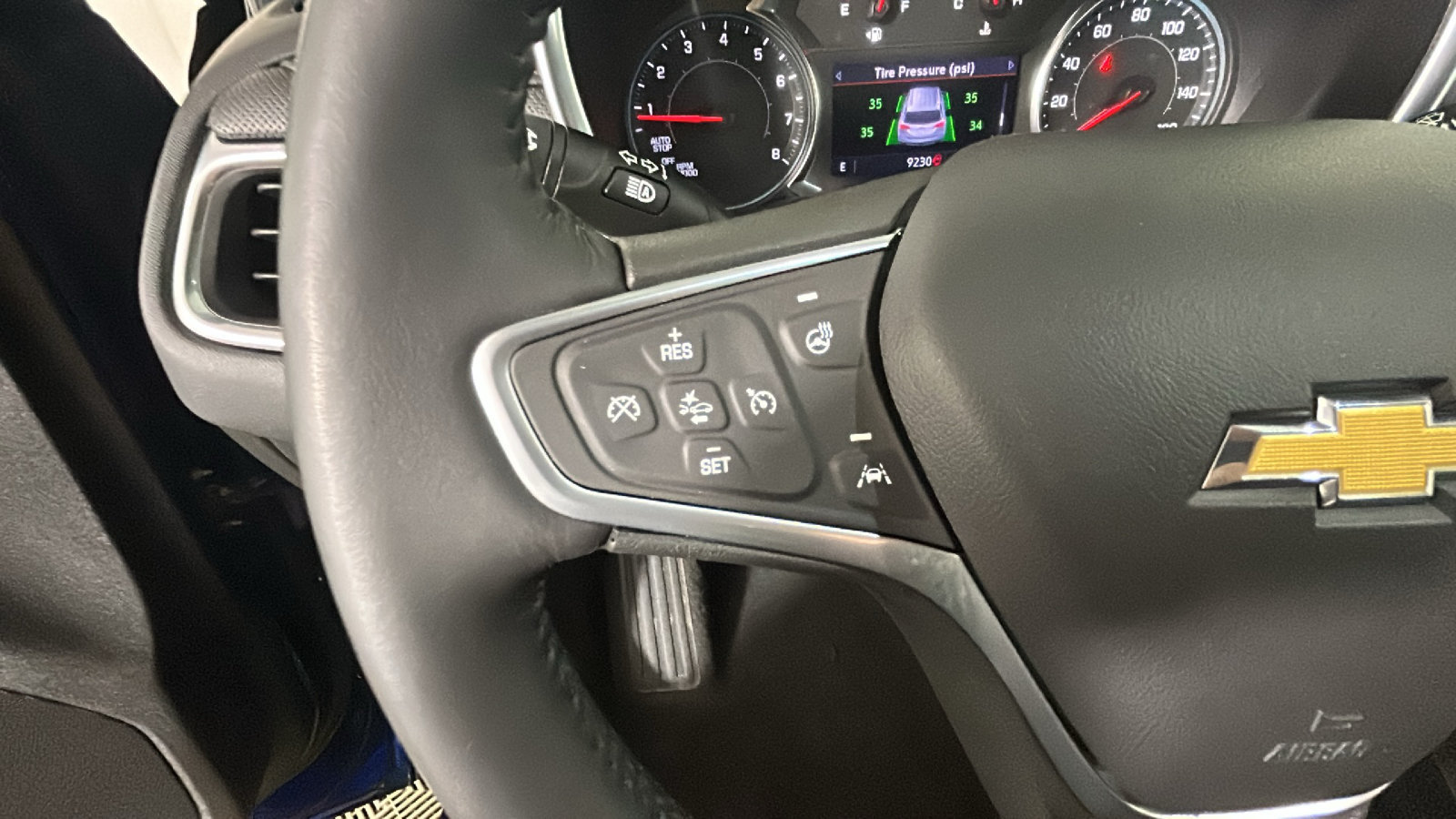 Used 2022 Chevrolet Equinox Premier AWD/4WD image 19