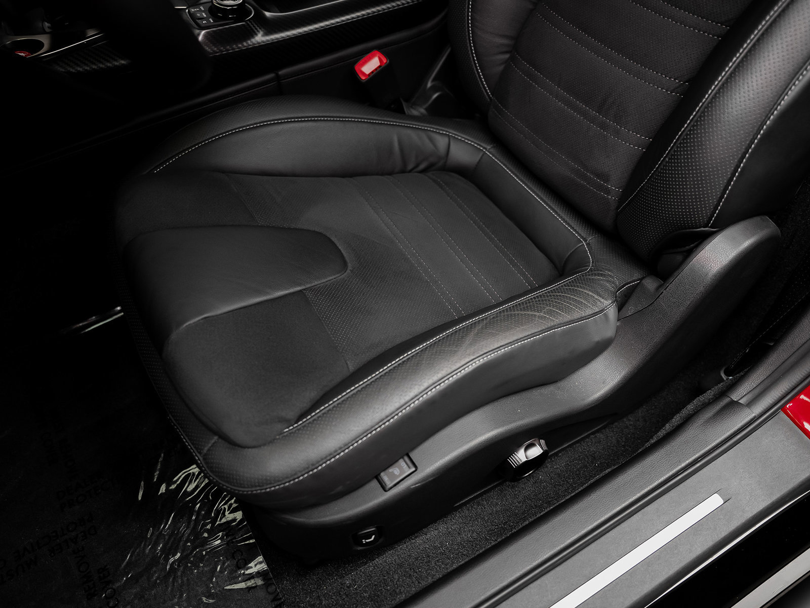 Used 2023 Nissan GT-R Premium AWD/4WD image 35