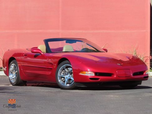 Used 2004 Chevrolet Corvette Convertible w/ Preferred Equipment Group image 1