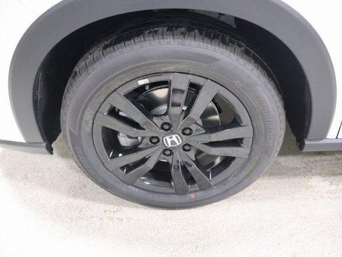 New 2026 Honda HR-V Sport image 9