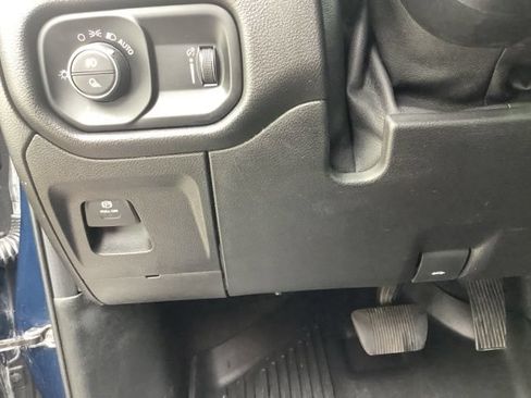 Used 2021 RAM 1500 Big Horn AWD/4WD image 27