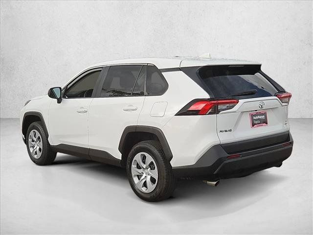Used 2025 Toyota RAV4 LE AWD/4WD image 8
