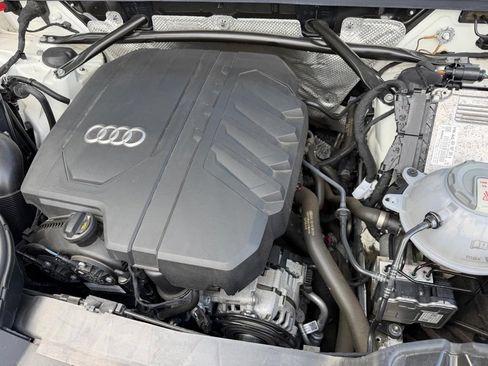 Used 2023 Audi Q5 2.0T Premium w/ Convenience Package AWD/4WD image 14