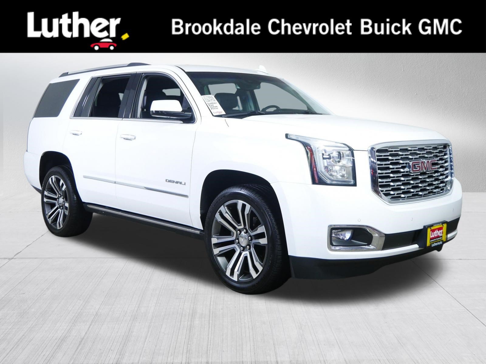 Used 2018 GMC Yukon Denali w/ Denali Ultimate Package AWD/4WD image 1