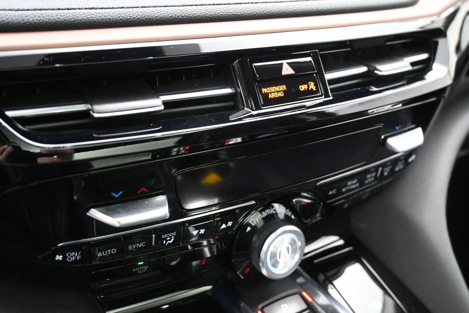 Used 2022 Acura MDX SH-AWD image 5