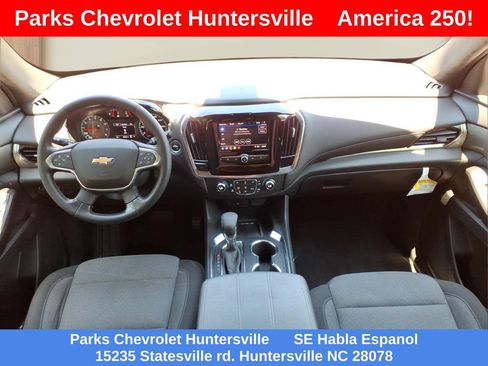 Certified 2022 Chevrolet Traverse LT FWD image 25