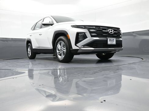Certified 2025 Hyundai Tucson SE AWD/4WD image 27