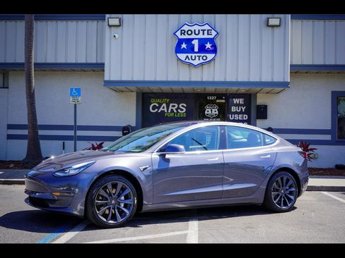 Used 2018 Tesla Model 3 Long Range image 1
