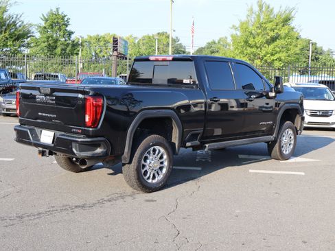 Used 2020 GMC Sierra 2500 AT4 w/ Technology Package AWD/4WD image 10