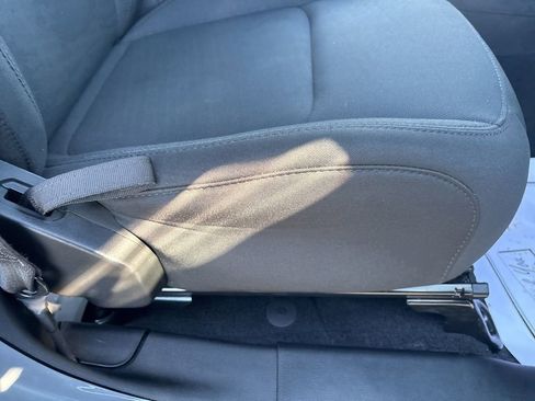 Used 2022 Jeep Wrangler Unlimited Sport image 36