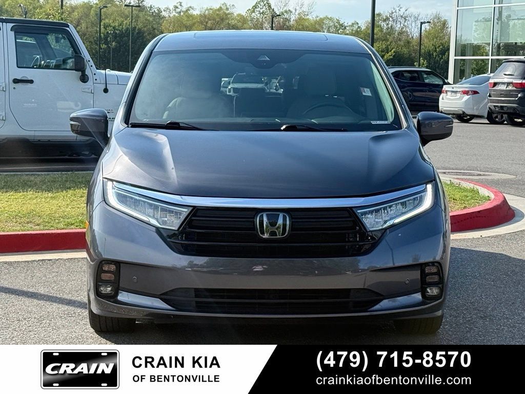 Used 2024 Honda Odyssey Elite image 2