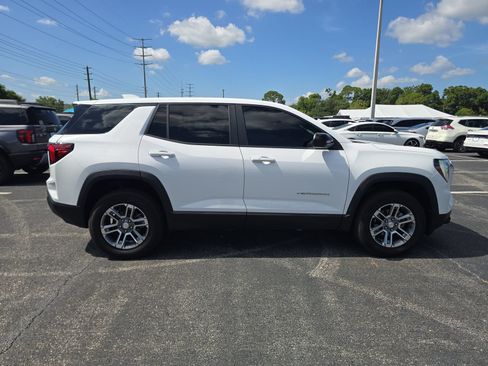 Used 2025 GMC Terrain Elevation FWD image 3