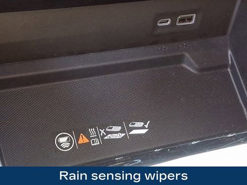 Used 2025 GMC Yukon Elevation image 29