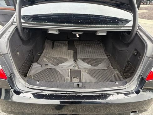 Used 2011 Mercedes-Benz E 350 4MATIC Sedan image 21