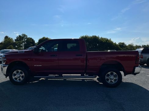 Used 2026 RAM 2500 Big Horn AWD/4WD image 6
