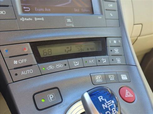 Used 2014 Toyota Prius Four FWD image 19