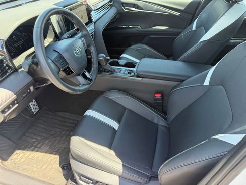 Used 2026 Toyota Camry SE w/ Convenience Package FWD image 13