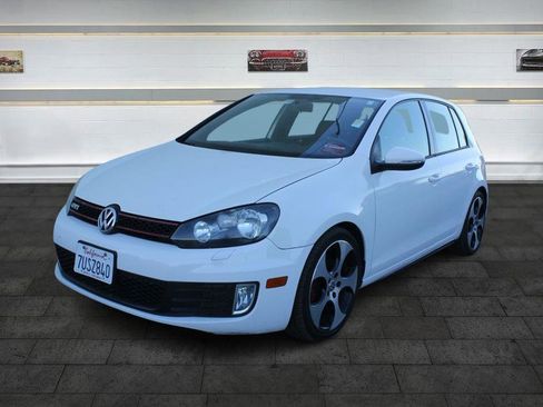 Used 2011 Volkswagen GTI 4-Door image 3
