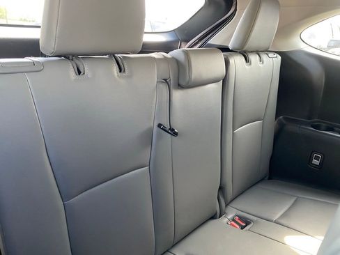 Used 2021 Toyota Highlander XLE image 22