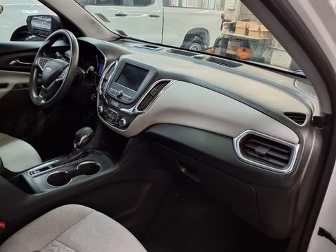 Certified 2022 Chevrolet Equinox LS w/ LS Convenience Package AWD/4WD image 22