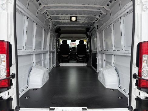 Used 2025 RAM ProMaster 3500 w/ Safety Group image 3
